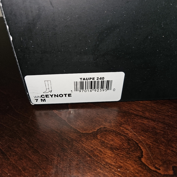 🌺 Brand new Nine West Ceynote boots, sz 7 - Picture 2 of 4